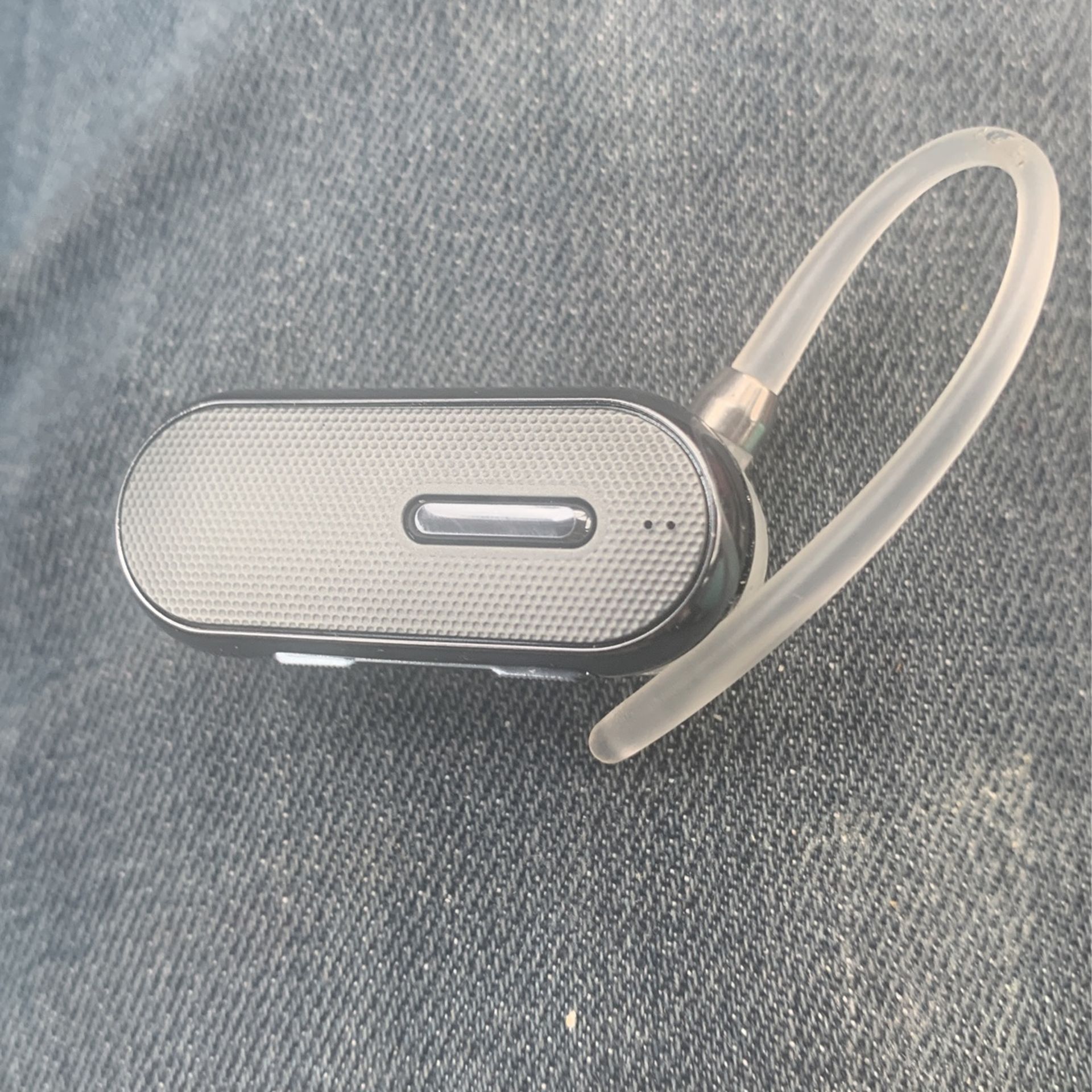 Motorola Bluetooth Earpiece