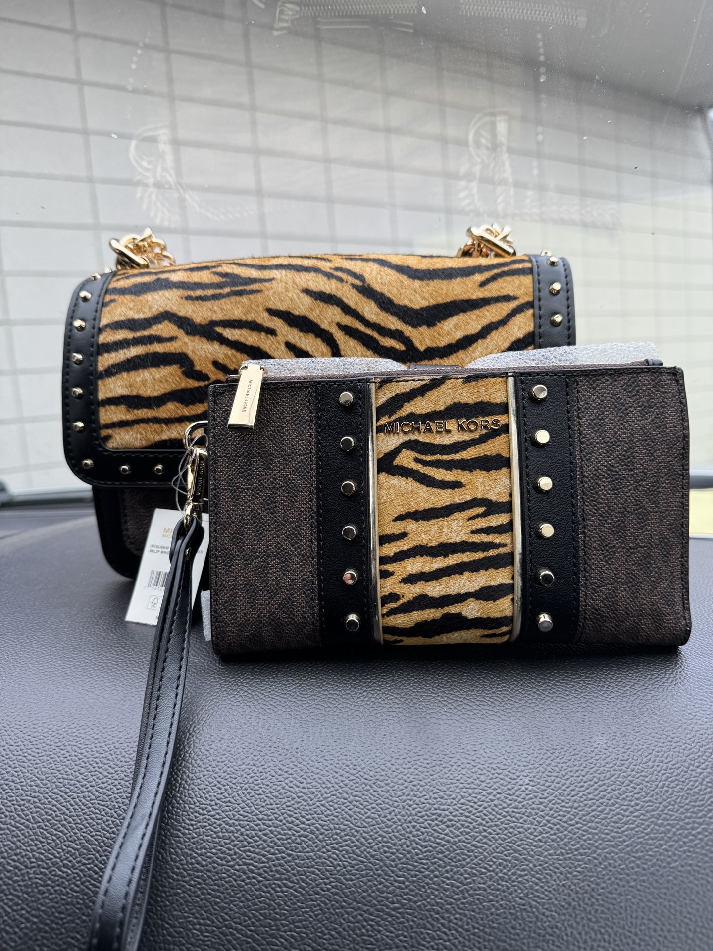 MICHAEL KORS Tiger Print Lg Shoulder Purse And Matching Wallet