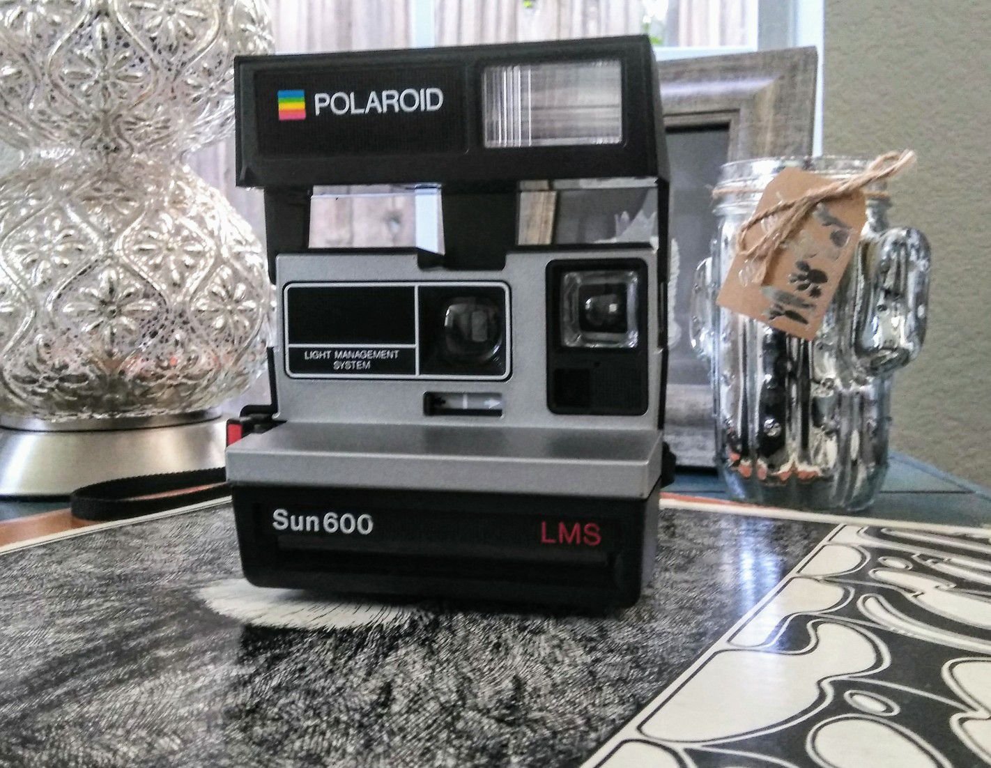 Polaroid Sun600 LMS film camera