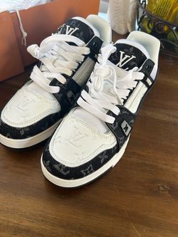LV Trainers BRAND NEW size 10.5