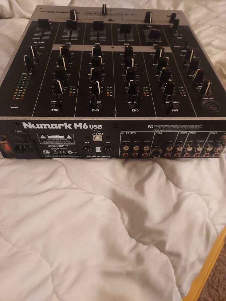 4 Channel Mixer
