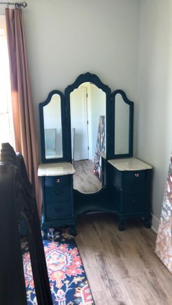 Solid Wood Vanity