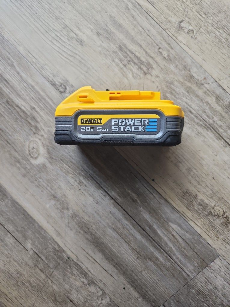 Dewalt 20v POWER STACK BATTERY 5AH