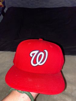 Fitted hat