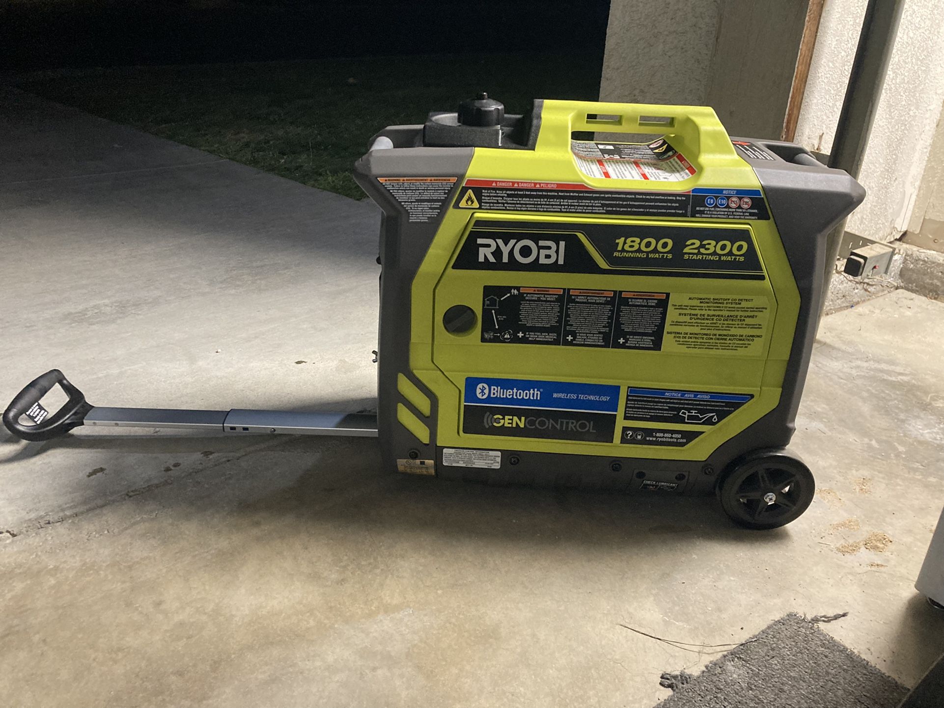 Ryobi 2300 Generator for Sale in Hanford, CA OfferUp