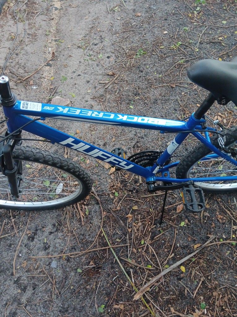 Huffy Rock Creek 26 In Mountain Bike Blue