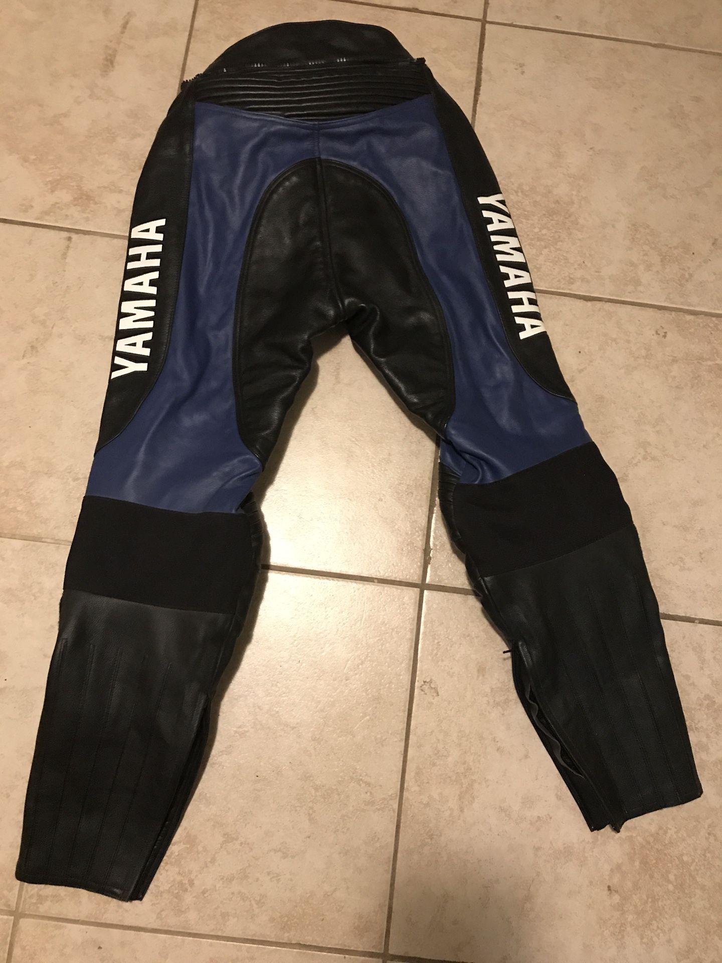 Yamaha leather motorcycle pants