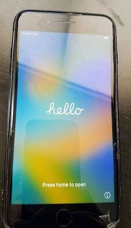 Apple Iphone 8 PLUS 8+ unlocked/verizon/xfinity mobile, cracked screen, fully working, case+charger