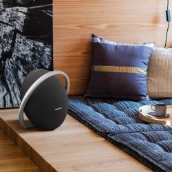 Onyx Studio 8 -- Portable Bluetooth Speaker