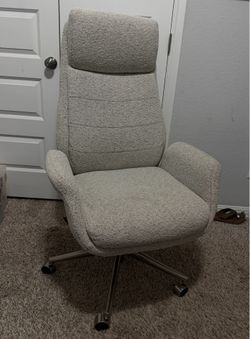 Realspace Modern Comfort Pizana Boucle Fabric Chair