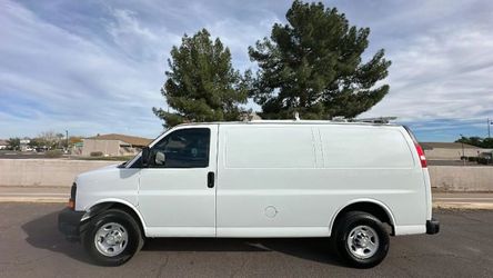 2017 Chevrolet Express 2500 Cargo