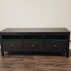 Entertainment Media Table