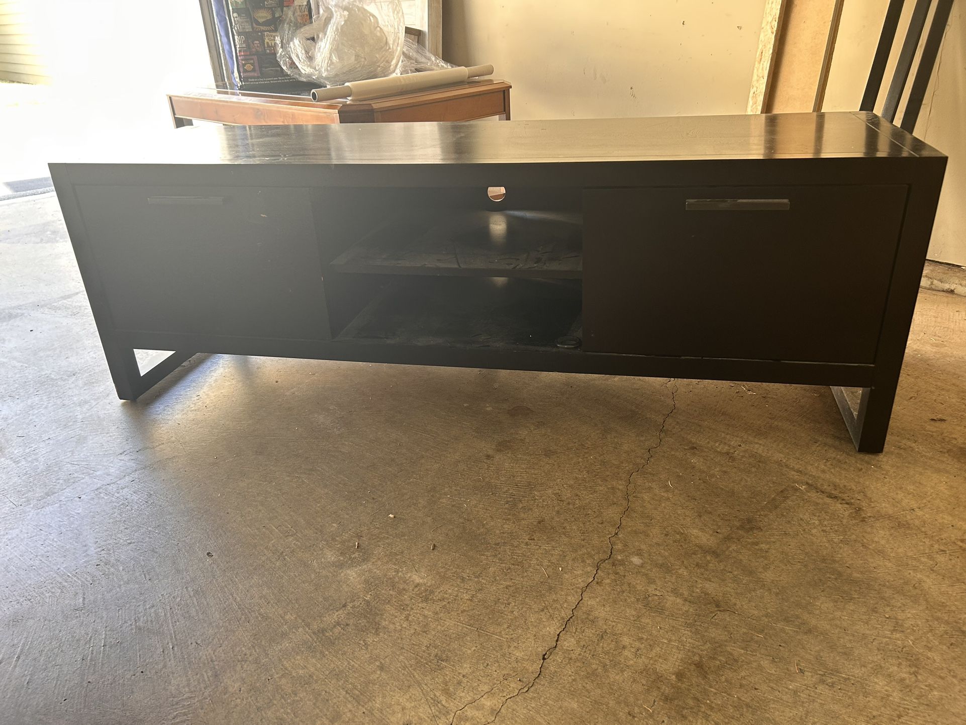FREE TV Table