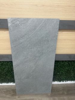 Porcelain tile rectified matte , ideal para terraza.