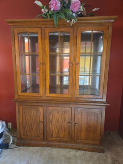 Red oak China Cabinet
