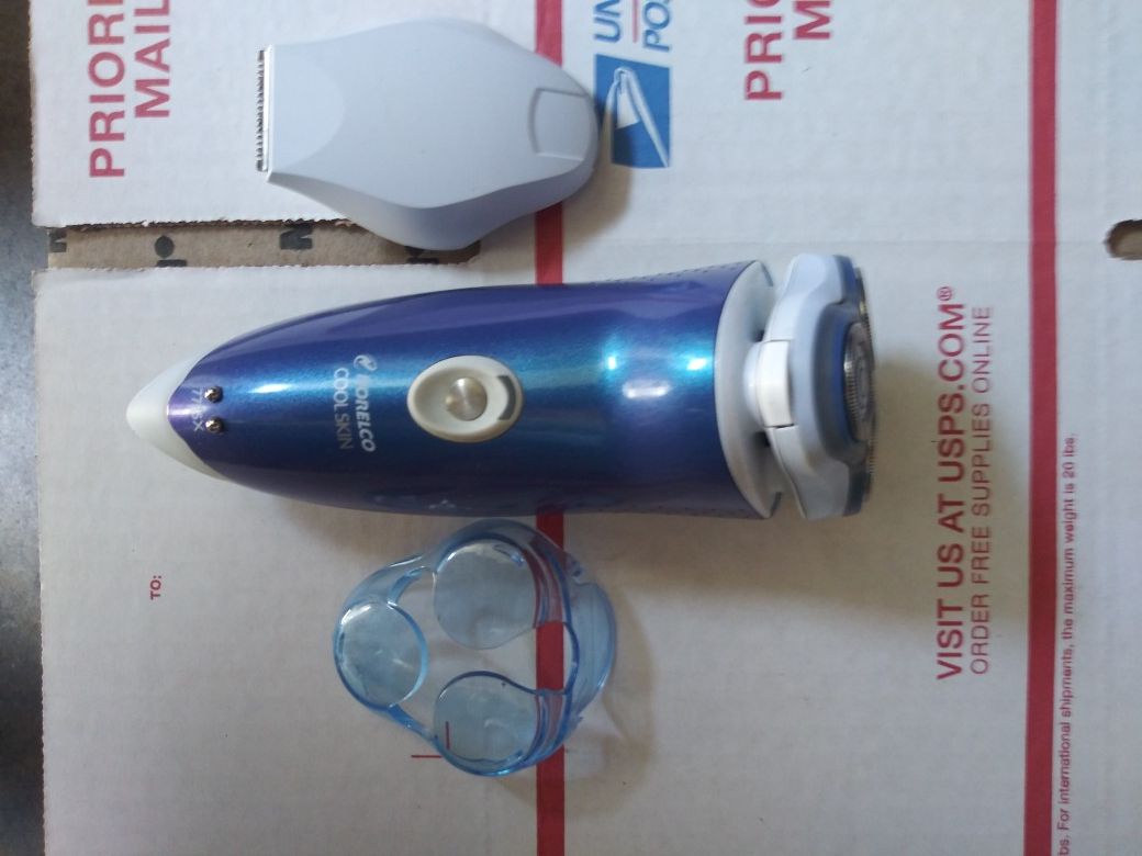 Norelco cool skin shaver machine. 7735X