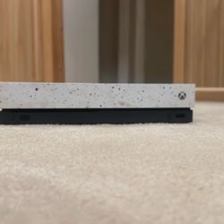 Xbox One S & Xbox One Controller