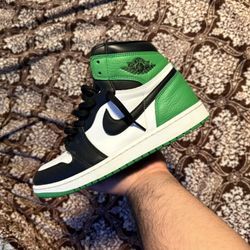 Jordan 1 Pine Green Size 10.5