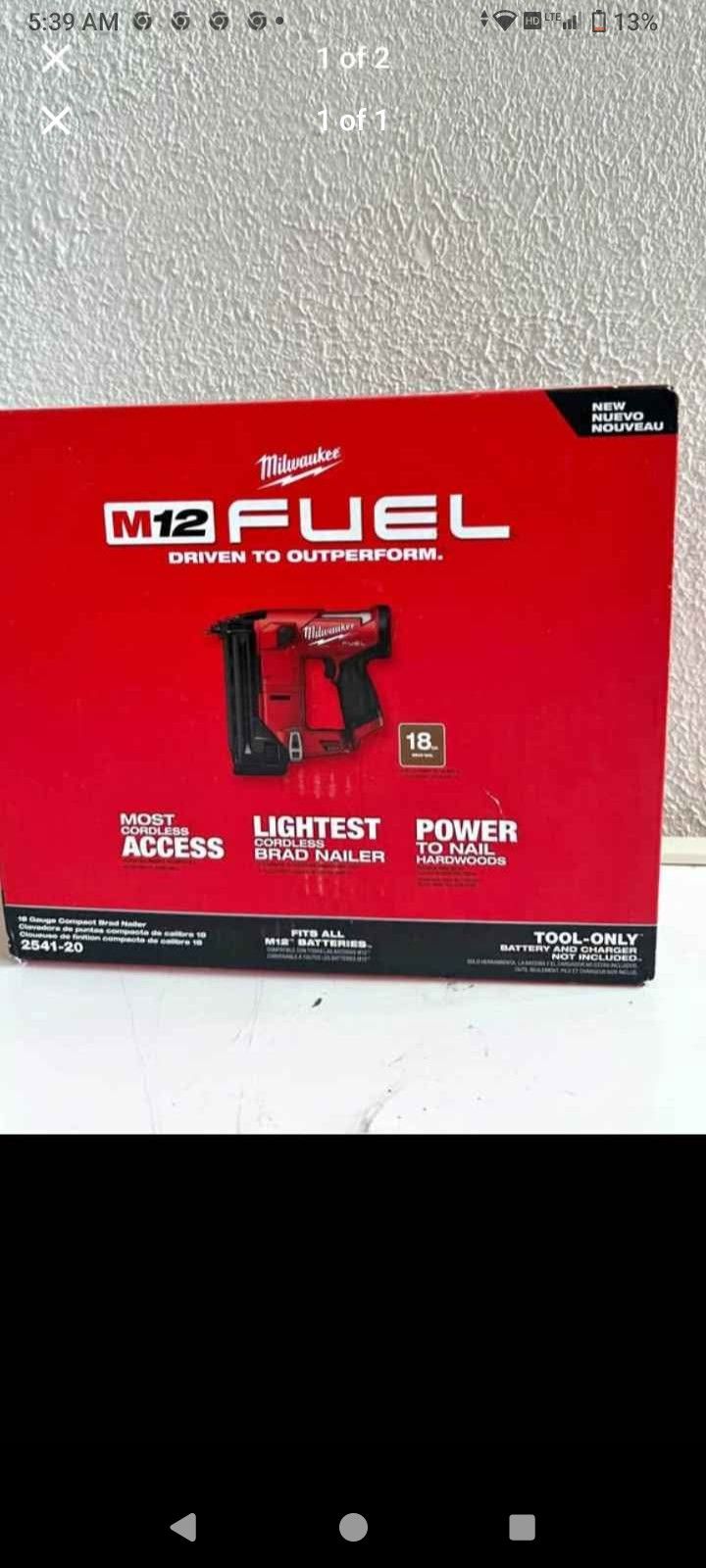 Milwaukee M12 Fuel 18 G Nail Gun