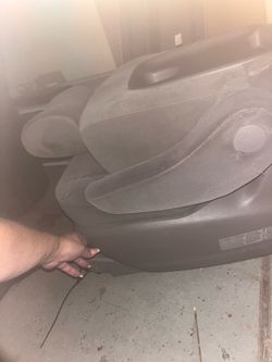 Two car seats I pulled from pick and pull out of a Toyota sienna but they did not fit my Toyota sienna and they are free if anyone needs car seats