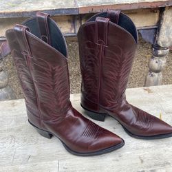Women’s Western Cowboy Boots $160                             Originally $300