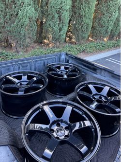 Rays TE-37 Saga S Plus 19x10.5 +23