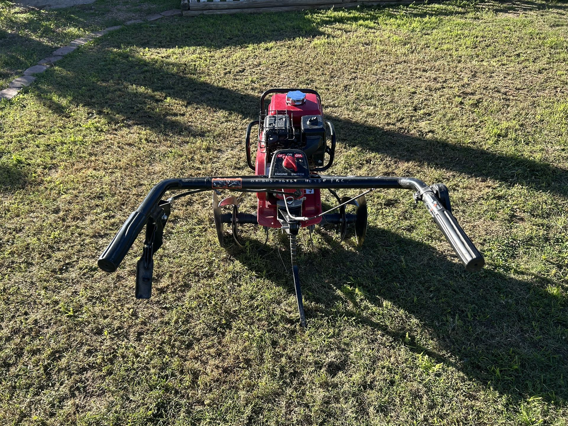 Mid-Tine Tiller Honda