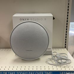 Harmon Kardon Onyx Studio 9