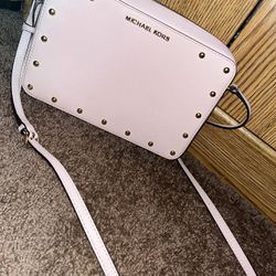 Authentic Light Pink And Gold Michael Kors Crossbody Purse
