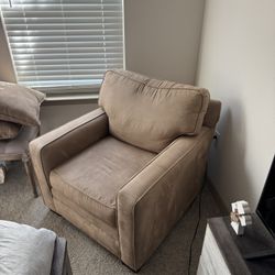 Love Seat 