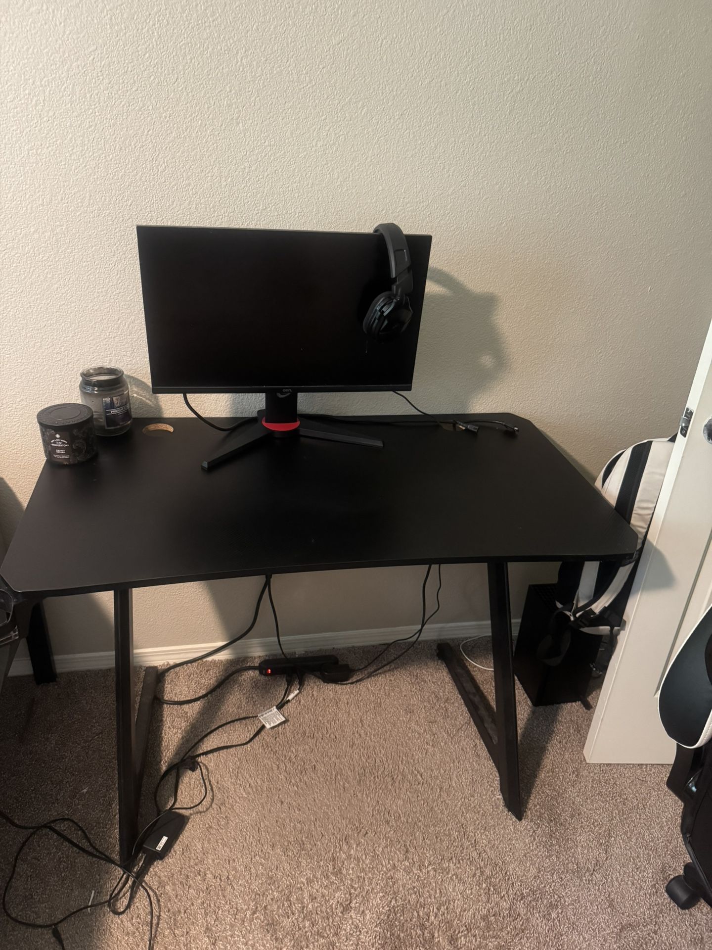 Gaming table And Gaming Chair