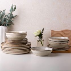 AmorArc Ceramic Dinnerware Sets,Handmade Reactive Glaze Stoneware Plates and Bowls Sets,Highly Scratch Resistant | Dishwasher & Microwave Safe Dishes 