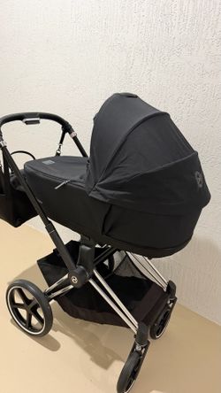 Cybex Black Bassinet — Like New