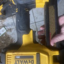 Dewalt Cable Staplers 