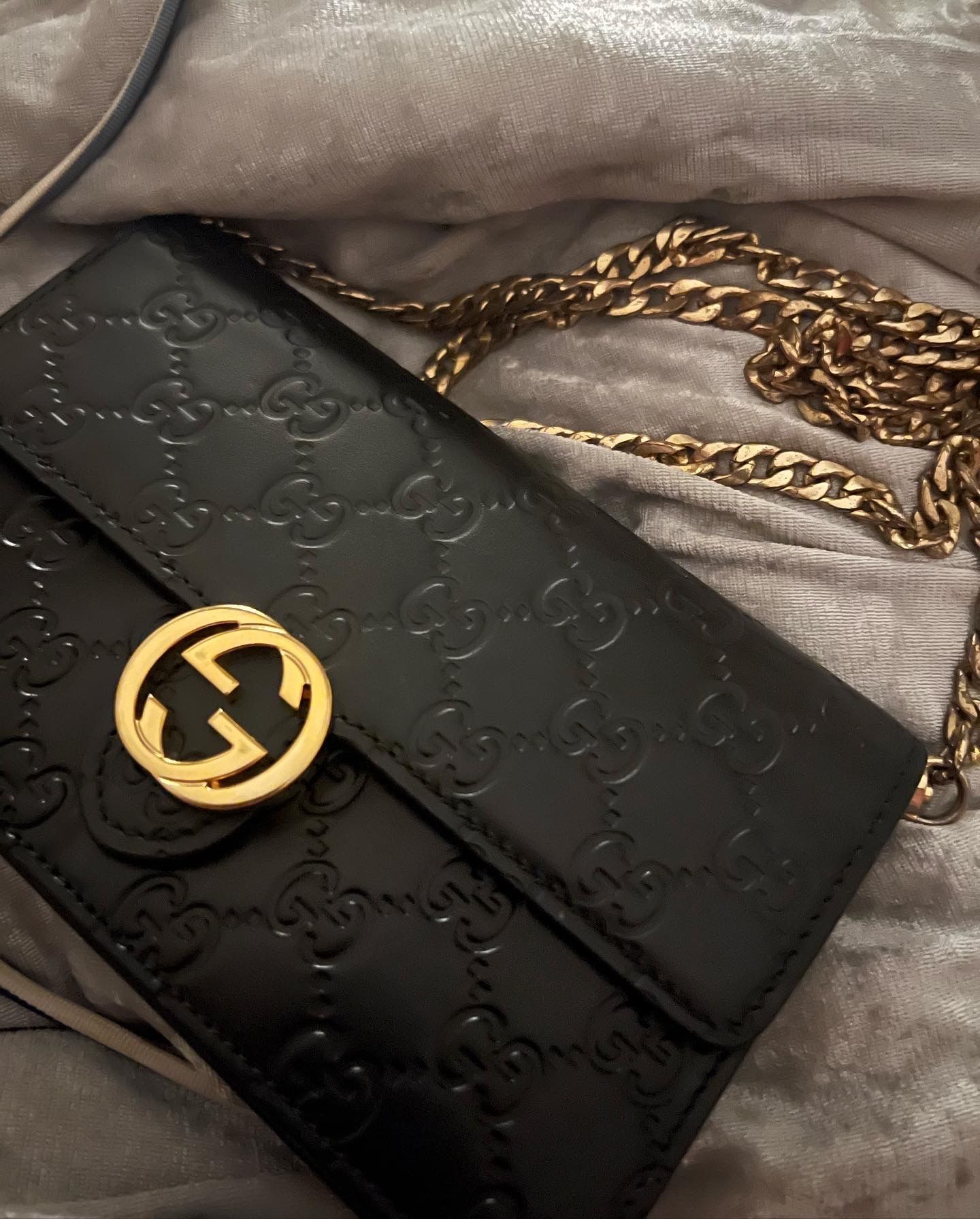 Authentic Gucci Crossbody Wallet On Chain Bag