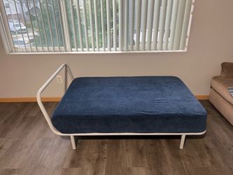 Sofa (free)