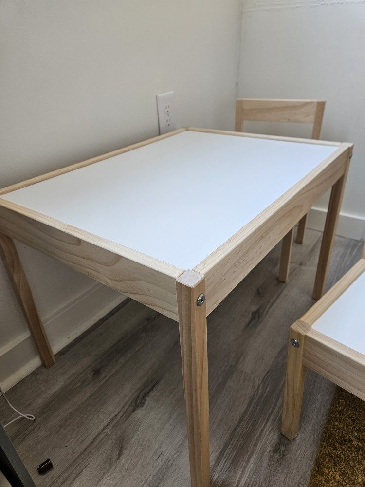 Children Table With 2 Chairs