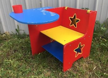 Child's desk