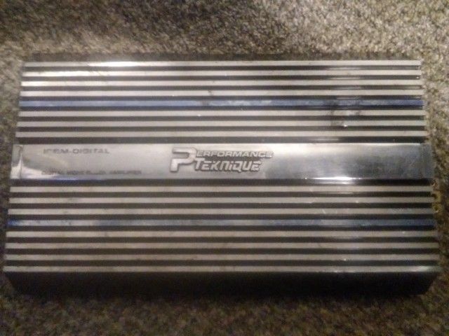 Performance Teknique 2000 Watt Amp