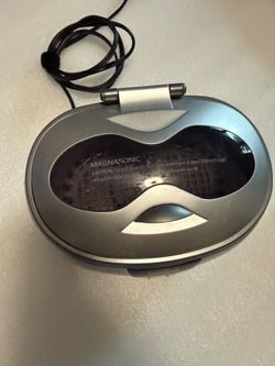 Jewelry cleaner