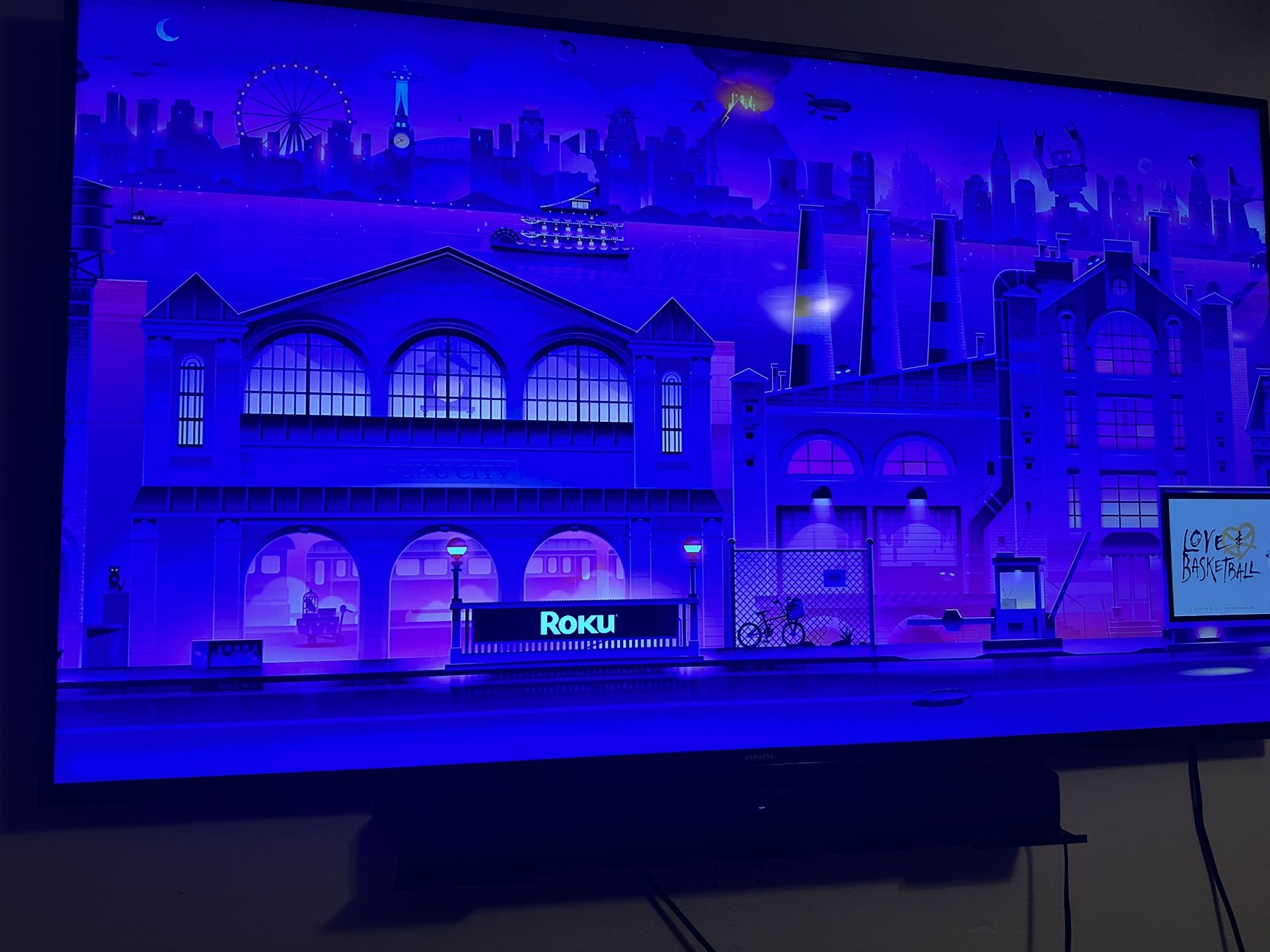75” Samsung TV With a Roku Soundbar And Subwoofer