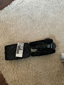 Hair trimmers