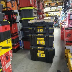 DEWALT TOUGHSYSTEM ROLLING PACKOUT SET NEW