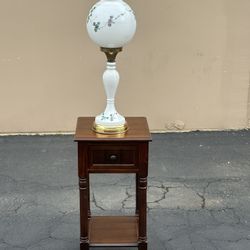 Gone With The Wind Lamp And End Table 