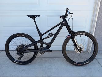 YT Capra MX Core 3 MTB (Large)