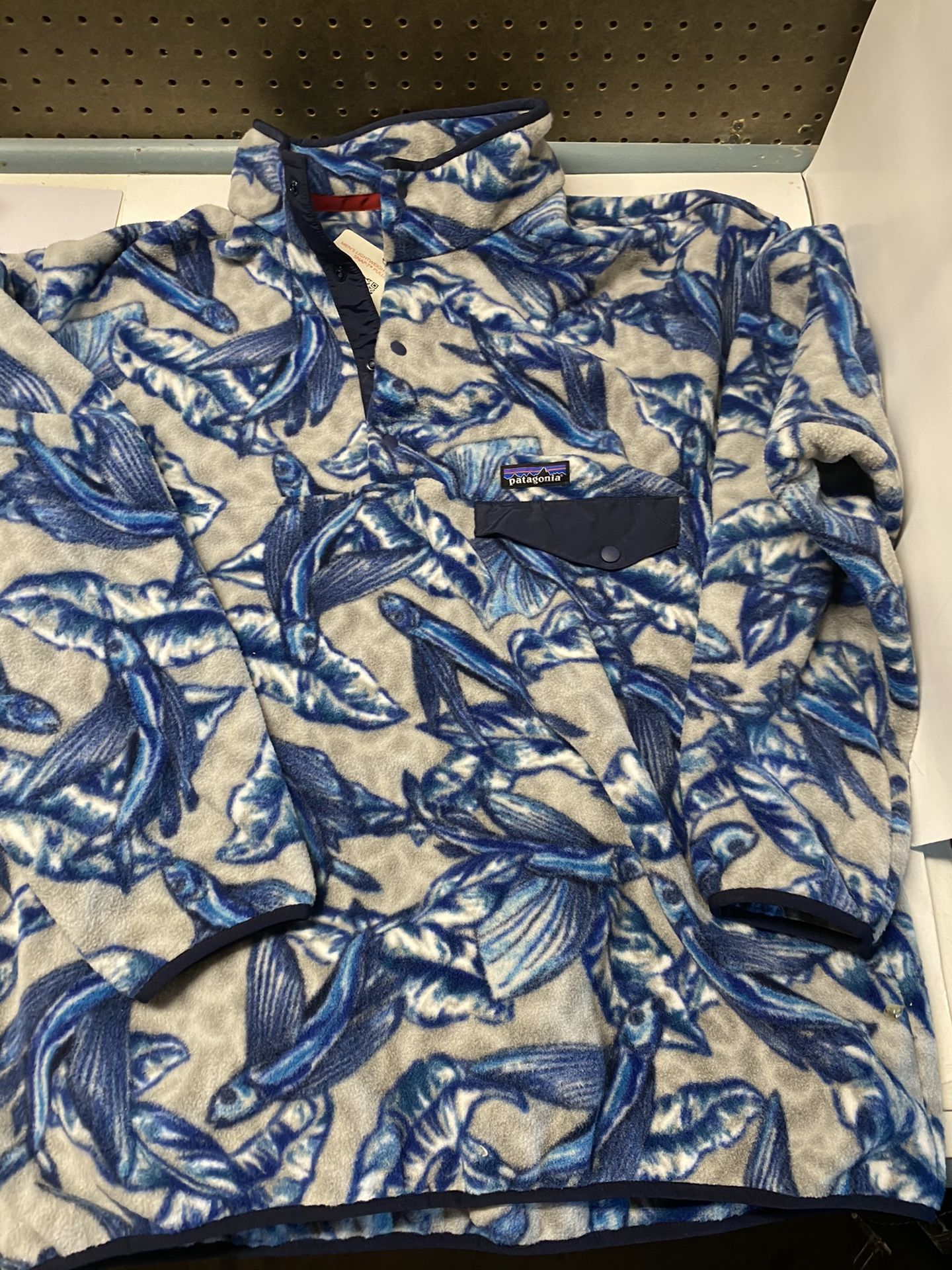 Patagonia Synchilla Snap Flying Fish All Over Print Fleece Pullover Size XL NWT