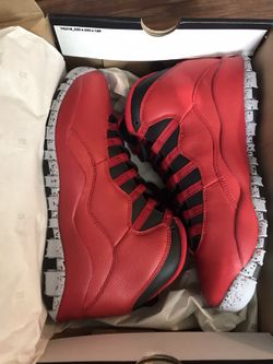 Retro 10’s bulls over broadway