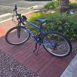 Huffy Rock Creek Mountain Bike – Great Condition 🚴‍♂️