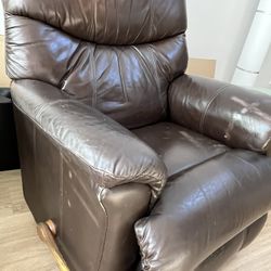 Leather reclining armchair 