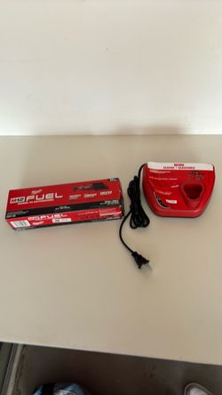 Milwaukee M12 FUEL 3/8” Ratchet & Charger